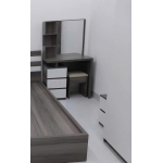 Bàn Trang Điểm Nhỏ Gọn Cho Phòng Ngủ