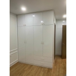 TỦ ÁO 4 CÁNH THIẾT KẾ CÓ NGĂN KÉO