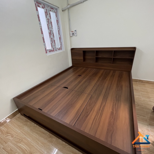 giường mẹ bồng con