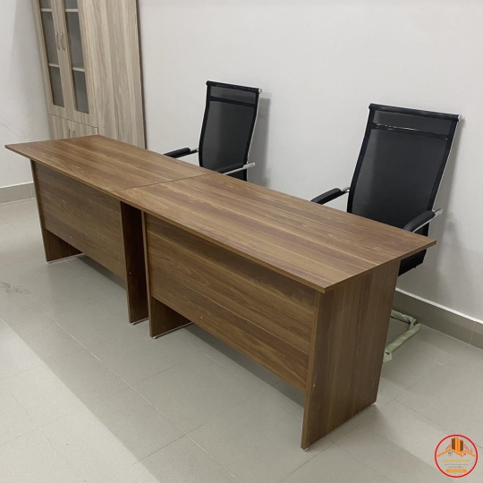 Bàn làm việc giá rẻ tphcm