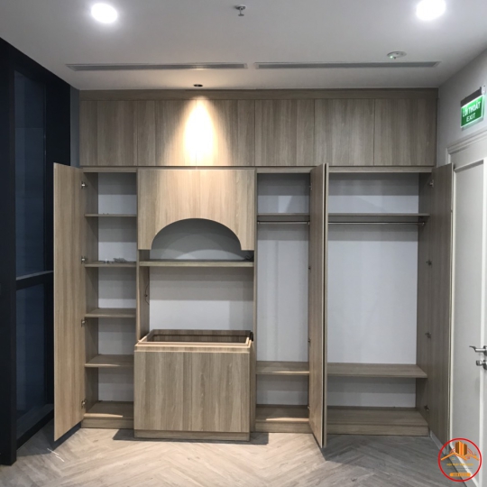TỦ ĐỰNG QUẦN ÁO THIẾT KẾ SANG TRỌNG
